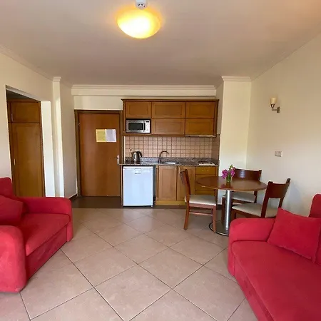 アパートホテル Isla