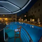 Isla Aparthotel