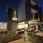 Isla Aparthotel 2*