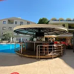 Aparthotel Isla 2*