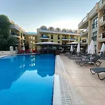 Isla Ξενοδοχείο με διαμερίσματα 2*